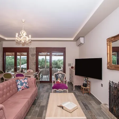 Villa Ariadni Vista Mare By 