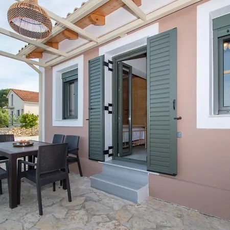 Ariadni Vista Mare By 