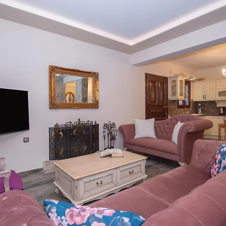 Ariadni Vista Mare By 