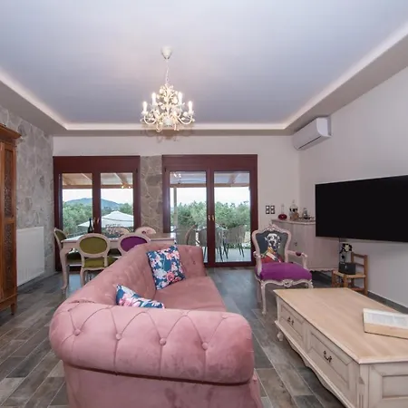 Villa Ariadni Vista Mare By 